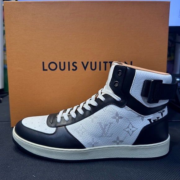 Louis Vuitton Rivoli high top nior and white sneakers nior sz us 7 eu 41.5 - Picture 2 of 11